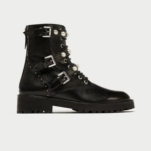 Zara boots with pearls